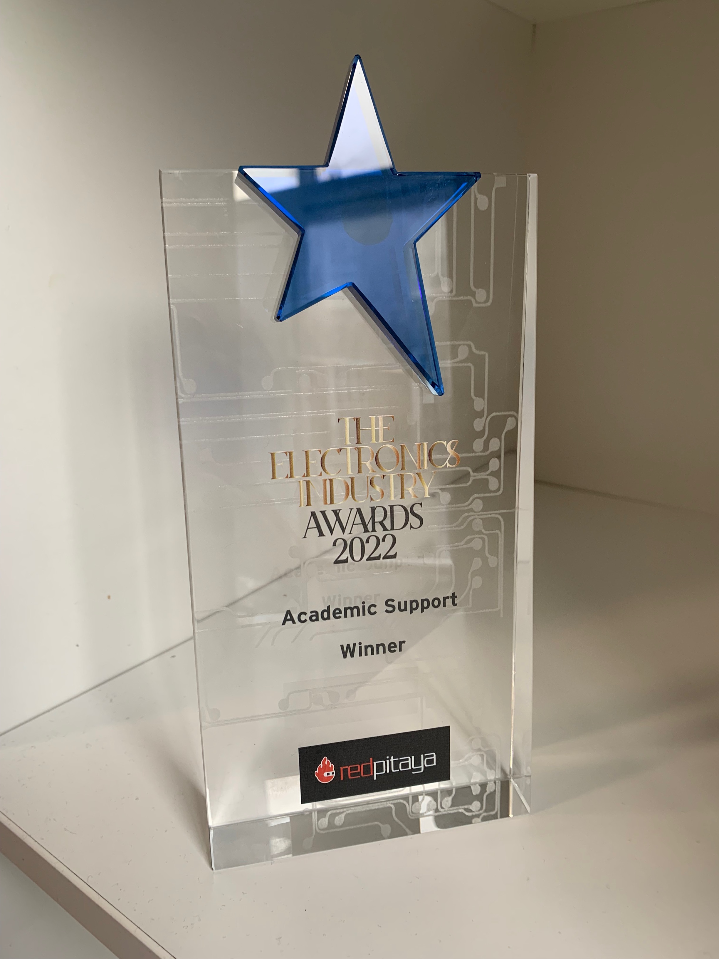 Red Pitaya Won the Academic Support Award